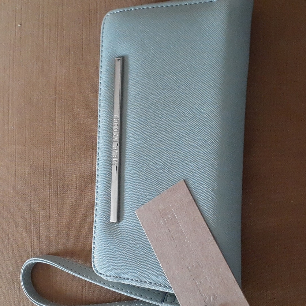 Steve Madden - Light Blue Wristlet